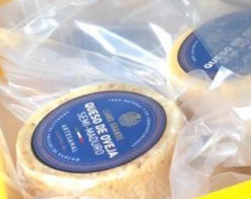 Queso semi-maduro de oveja 'Manchego' de leche 100% de oveja, 1 pieza de +- 400 g.